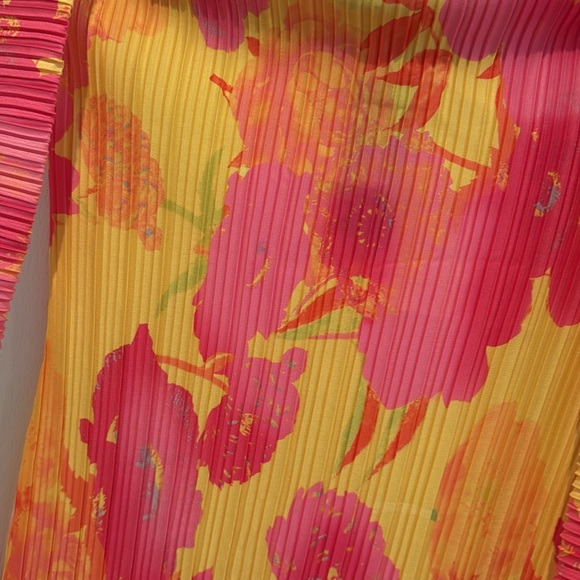 PLT MULTI FLORAL PRINT PLISSE BANDEAU COWL BACK MAXI DRESS - Picture 8 of 10